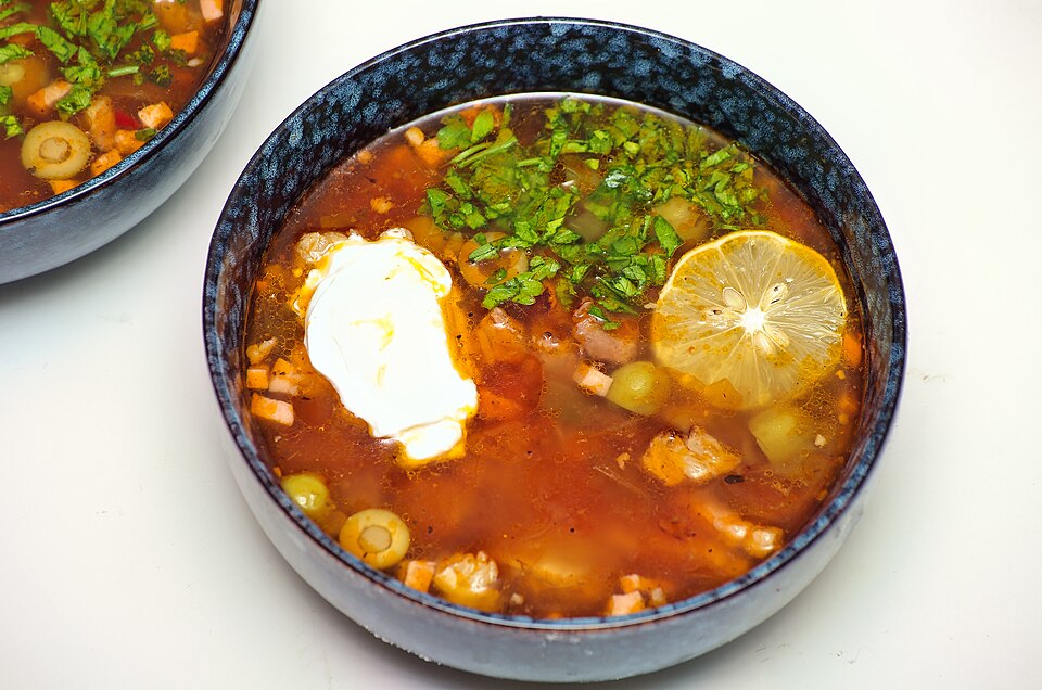 Solianka aux champignons, soupe russe sans viande